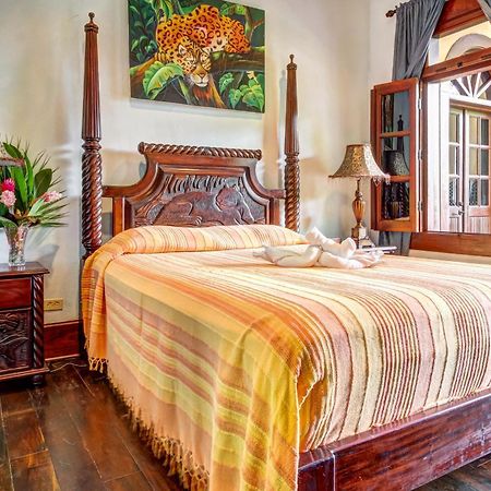 Mahogany Hall San Ignacio Luaran gambar