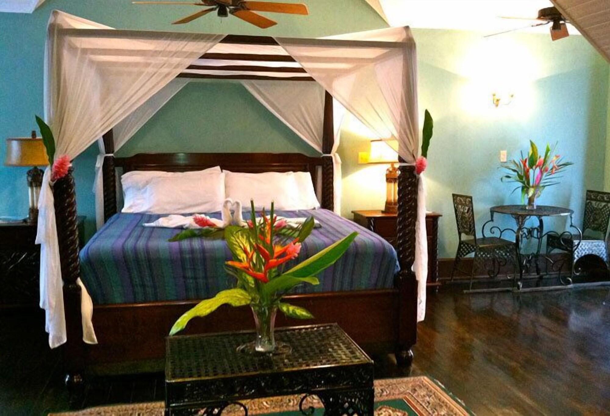 Mahogany Hall San Ignacio Luaran gambar