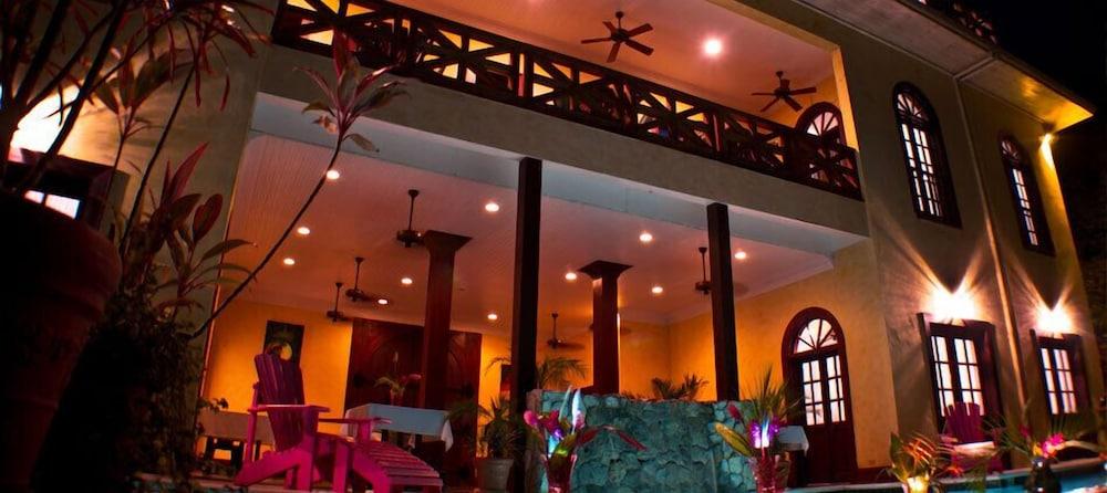 Mahogany Hall San Ignacio Luaran gambar