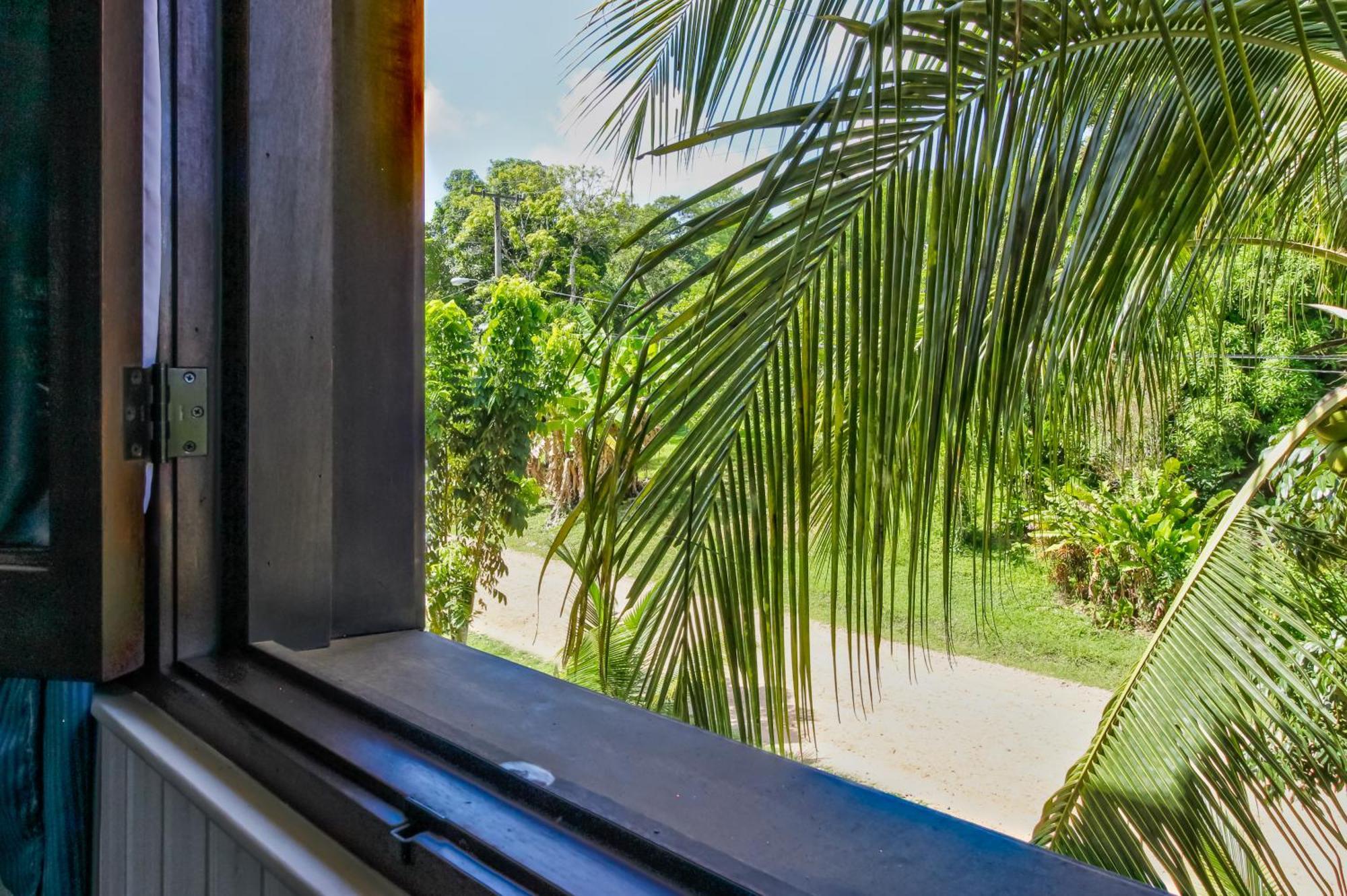 Mahogany Hall San Ignacio Luaran gambar