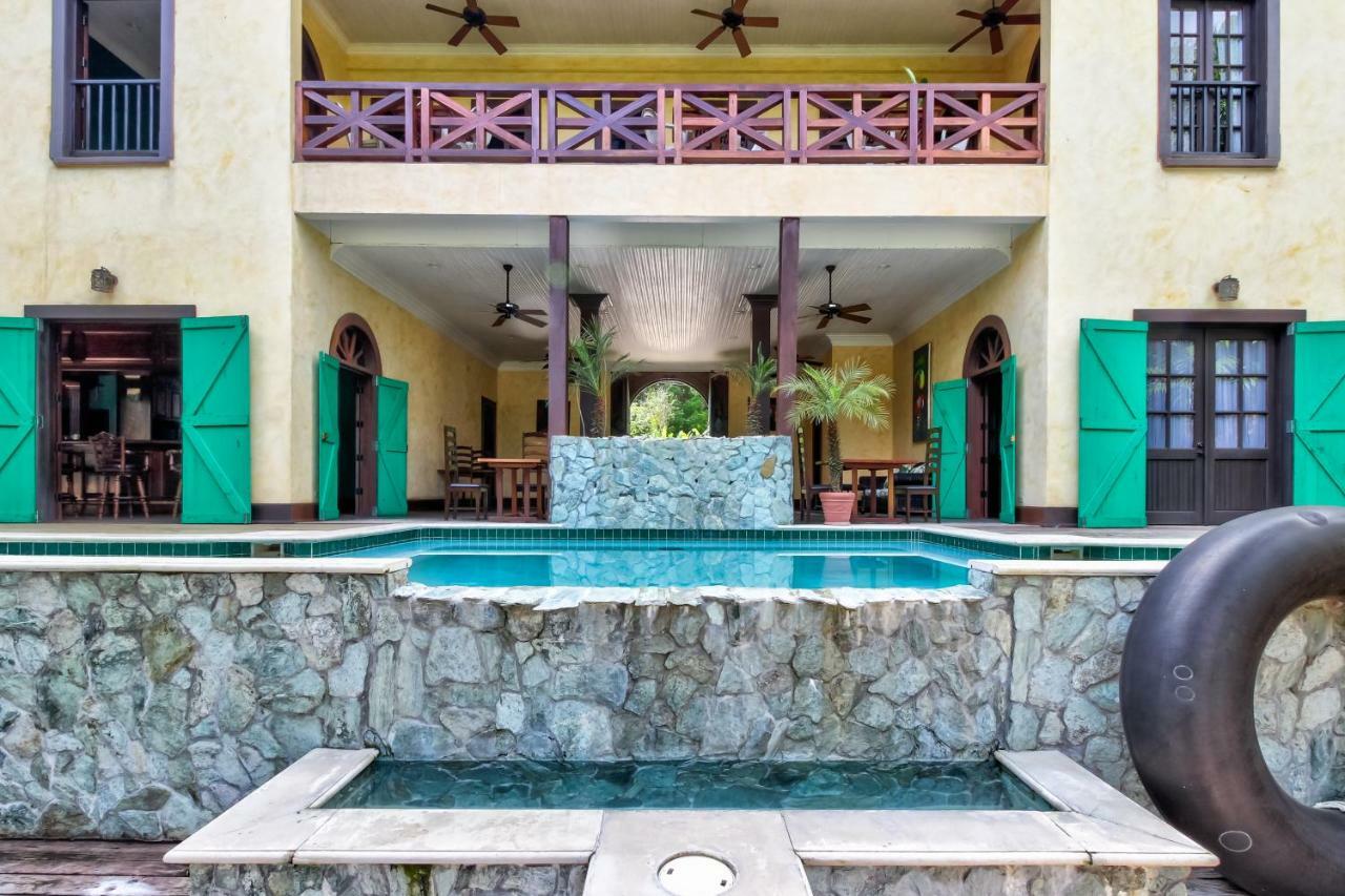 Mahogany Hall San Ignacio Luaran gambar